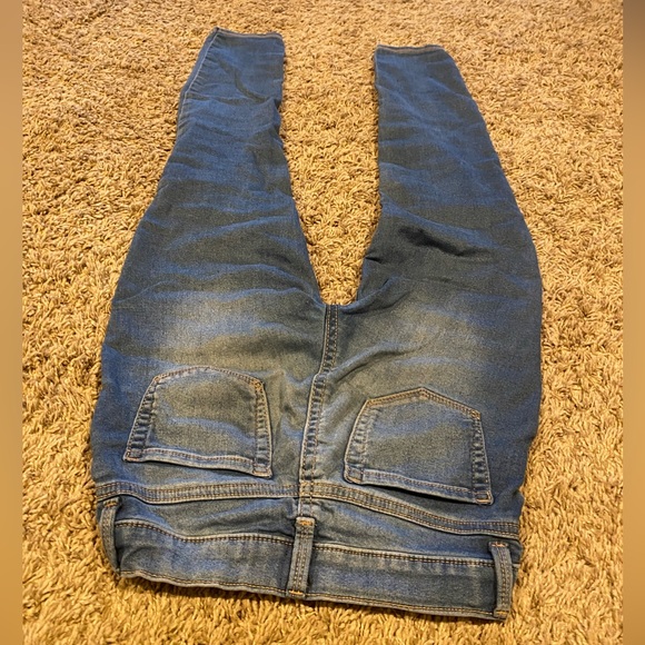 Jeans - Picture 2 of 4